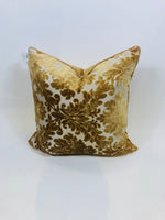 Swirl pillow